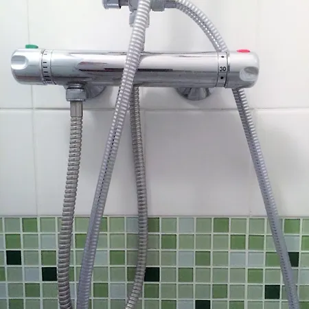 Proche Meriadeck Appartement